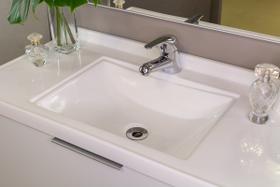 Lavatório em Mármore Sintético 80cm Bari