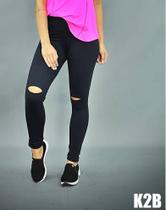 Legging cler k2b com detalhe, corte no joelho