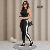 Legging femenina Básica Cós Alto com Faixas Laterais Brancas Super Lycra de Alta Elasticidade Legging femenina Básica Cós Alto com Faixas Laterais Brancas Super Lycra de Alta Elasticidade