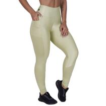 Legging Fitness Feminina Fusô Bolsos Laterais Efeito Brilho Suave Orbis Legging Fitness Feminina Fusô Bolsos Laterais Efeito Brilho Suave Orbis
