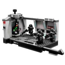 LEGO Ataque de Dark Trooper, 166 Peças - 75324