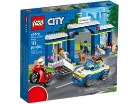 LEGO City Perseguição na Delegacia de Polícia - 172 Peças 60370