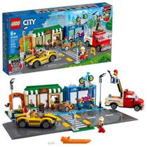 LEGO City Shopping Street 60306 Kit de Construção Brinquedo de Construção Cool para Crianças, Novo 2021 (533 Peças)