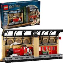 LEGO Harry Potter - Aparador de Livros: O Expresso de Hogwarts 76450 LEGO Harry Potter - Aparador de Livros: O Expresso de Hogwarts 76450