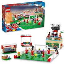 LEGO Icons of Play Soccer - Conjunto de Construção com 15 Minifiguras LEGO Icons of Play Soccer - Conjunto de Construção com 15 Minifiguras