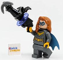 LEGO Super-Heróis: Batgirl (Renascimento) com Minigun