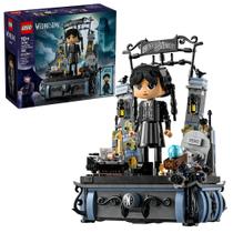 Lego Wednesday Figura da Wandinha Addams 76780