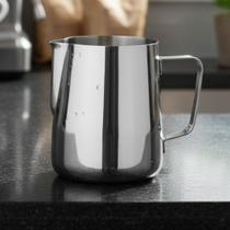 Leiteira Inox 600ml Pitcher FPRO Barista Profissional Bico Perfeito para Cappuccino e Latte