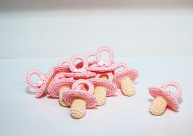 Lembranças recém-nascido confeccionadas de forma manual em crochê AMIGURUMI.