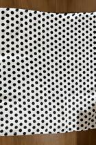 Lenço Branco e Preto de Cetim Poa 50cm x 50cm (Bolinhas) Lenço Branco e Preto de Cetim Poa 50cm x 50cm (Bolinhas)