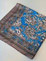 Lenço Ingrid - Acessório de Cetim Elegante e Versátil