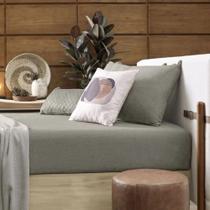 Lençol De Pelinho Com Elástico Plush Inove Queen 158x198x35cm Lençol De Pelinho Com Elástico Plush Inove Queen 158x198x35cm