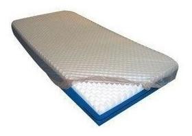 Lençol Plástico Impermeável com Elástico de Solteiro Bege