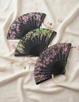Leque Flores Estilo e Praticidade para Todos os Momentos (6 Unidades Modelo Sortido) Leque Flores Estilo e Praticidade para Todos os Momentos (6 Unidades Modelo Sortido)