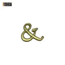 Letra & Dourado 2,1x2,2cm Acessório Artesanato Letra & Dourado 2,1x2,2cm Acessório Artesanato