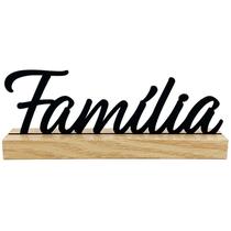 Letreiro Família preto com base de madeira 20 cm