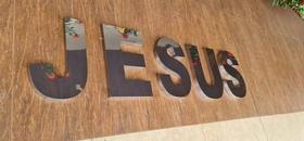 Letreiro Jesus 30cm Caixa Aço Inox Brilhante