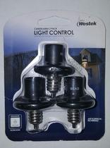 Light Control Westek Candelabra, pacote com 3 unidades, aparafusável ao ar livre Light Control Westek Candelabra, pacote com 3 unidades, aparafusável ao ar livre