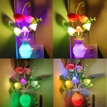 Light Night Light AUSAYE Plug-in LED Sensor Rose Flower Decor, pacote com 4