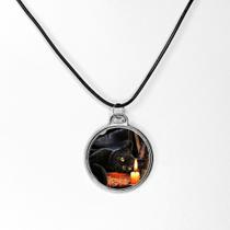 Lindo colar arte em resina gato preto mistico artesanato