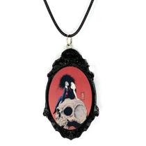 Lindo colar arte resinada morte sandman hq