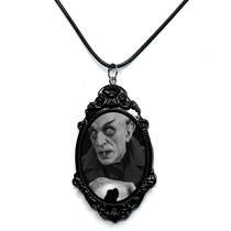 Lindo Colar Pingente Arte Resinada Nosferatu Classico