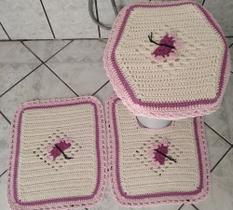 Lindo jogo de banheiro de crochê com 3 peças modelo borboleta