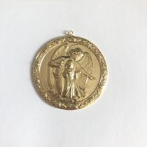 Lindo medalhão de berço com Anjo da Guarda para proteção do Bebê.