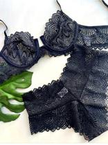 Lingerie de renda preta Lingerie de renda preta