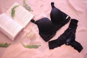 Lingerie Malu preta tenda G
