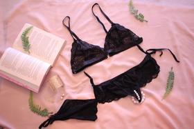 Lingerie Malu preta