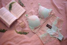 Lingerie Malu verde com rosa