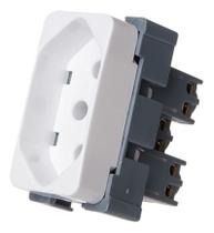 Linha B3 Tomada Padrão Brasileiro 2p+t 10a 250v