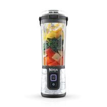 Liquidificador portátil Ninja Blast BC152MW 500mL sem fio branco