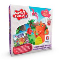 Livro - Aventura na Terra dos Dinossauros - Massa Estrela