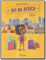 Livro - Bia na África
