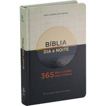 Livro - Bíblia Dia e Noite NAA - 365 Dias e Noites com a Palavra | SBB | Bíblia Dia e Noite - 365 dias e noites na Palavra - Capa dura, ilustrada, azul