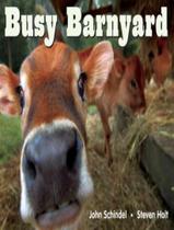 Livro - Busy Barnyard - PENGUIN BOOKS Livro - Busy Barnyard - PENGUIN BOOKS