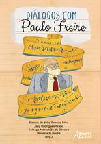 Livro - Diálogos com Paulo Freire