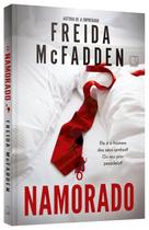 Livro Fisíco, Namorado, Freida McFadden - Um suspense psicológico de tirar o fôlego - Record Livro Fisíco, Namorado, Freida McFadden - Um suspense psicológico de tirar o fôlego - Record