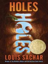 Livro - Holes - PENGUIN BOOKS Livro - Holes - PENGUIN BOOKS