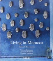 Livro - Living in Morocco