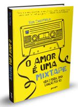 Livro - O amor é uma mixtape