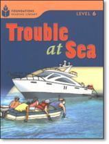 Livro - Trouble At Sea - Level 6.5