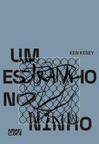Livro - Um estranho no ninho