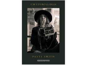 Livro Um Livro dos Dias Patti Smith