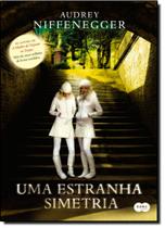 Livro - Uma estranha simetria