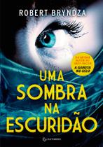 Livro - Uma sombra na escuridão Livro - Uma sombra na escuridão