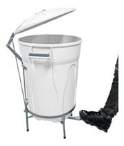 Lixeira 100 litros branca estrutura ferro, aço, reforçada, pedal, basculante, redonda Lixeira 100 litros branca estrutura ferro, aço, reforçada, pedal, basculante, redonda
