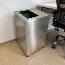 Lixeira 50l Em Aço Inox Quadrada Sem Tampa Para Área Interna E Externa